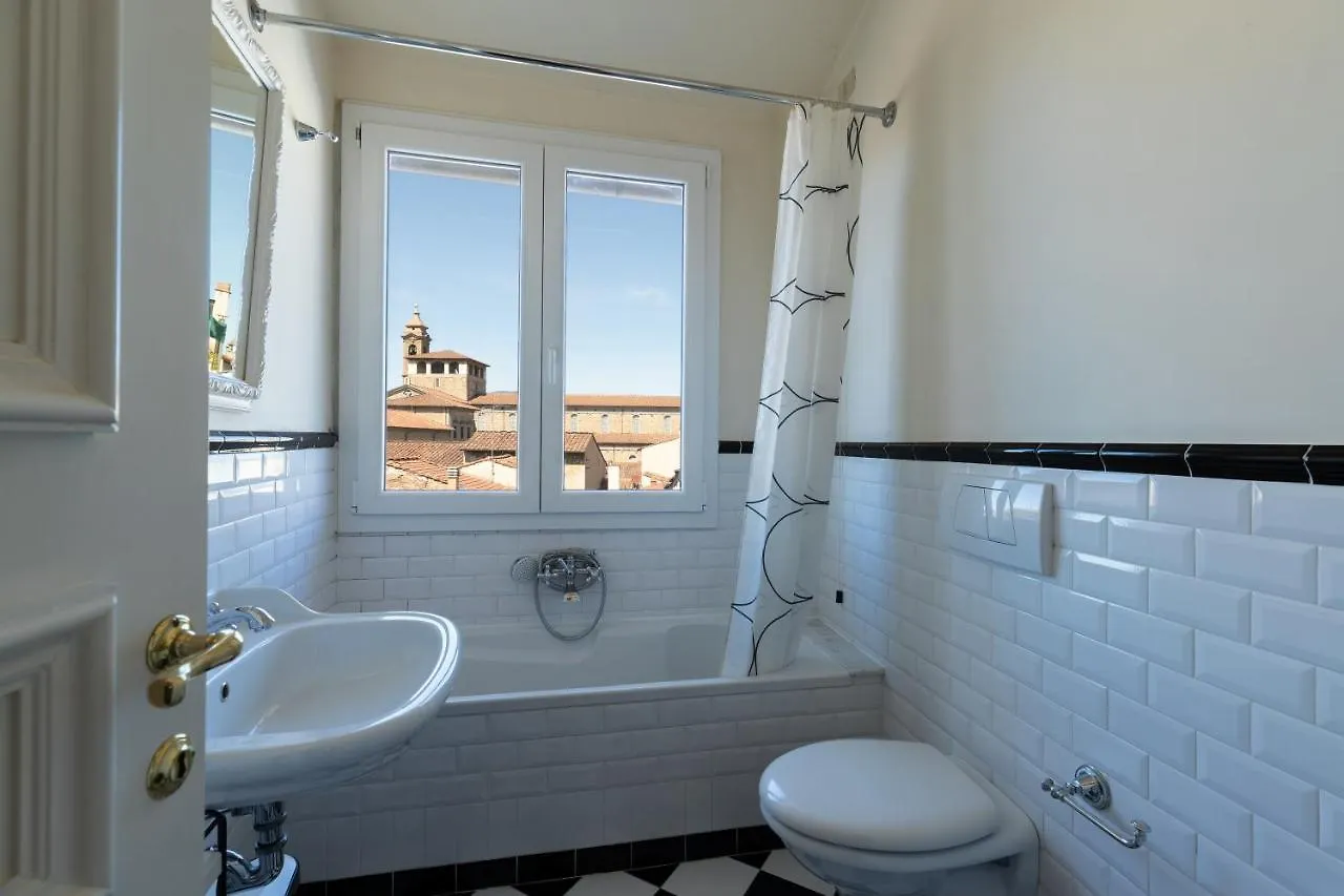 Damasco Penthouse With Terrace Near The Duomo Apartment Florence
