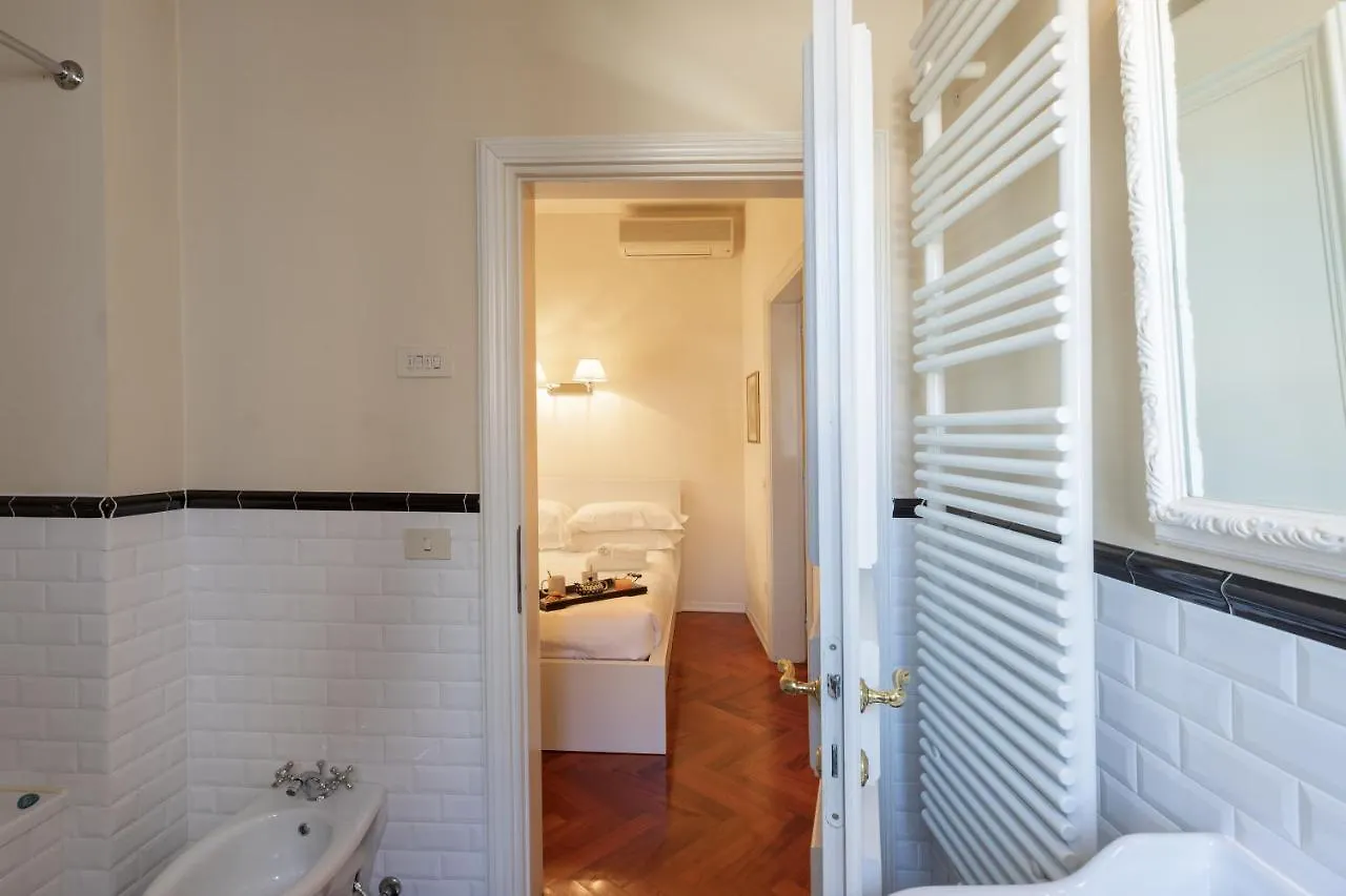 Damasco Penthouse With Terrace Near The Duomo Apartment Florence Italy
